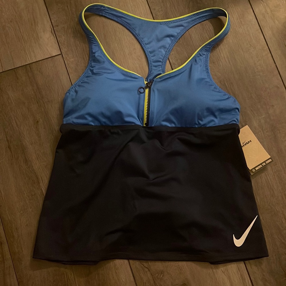 NWT NIKE swim tankin bathing suit top. Size large